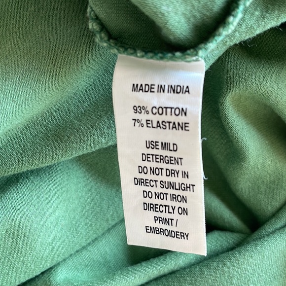 FLAT Rs. 500/- Green cami from Benetton - Picture 6 of 6